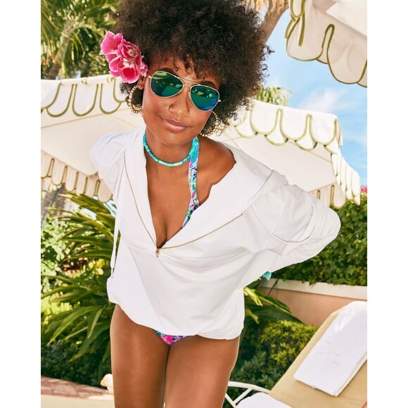 Lilly Pulitzer Lora Sweatshirt Hoodie Top Resort White Oversized S NWD 278838 - Picture 2 of 14